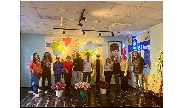 İzmir’de Harezmi Eğitim Modeli Öğretmen Eğitimleri Başladı