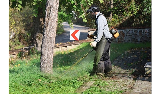 Kartepe Belediyesi Park ve Bahçeler Müdürlüğü’nden Yoğun Çalışma