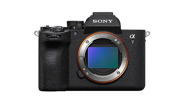 Sony, Yeni Nesil Alpha 7 V Full-Frame Fotoğraf Makinesi ve FE 28-70mm F3.5-5.6 OSS II Standart Zoom Lensini Tanıttı