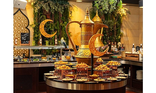 Ramazan’da Suudi Arabistan: Geceleri Canlanan Şehirler, Paylaşılan Sofralar