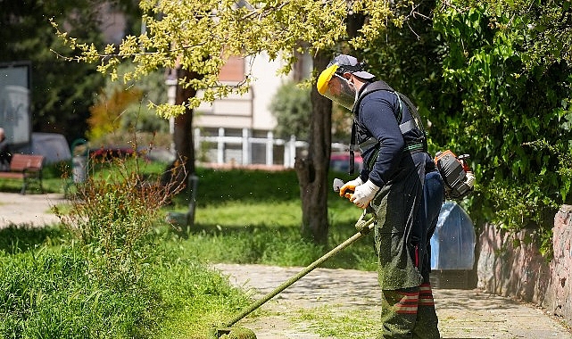 Maltepe’nin parkları yaza hazırlanıyor