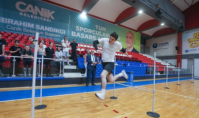 POMEM Adayları Canik’e Koştu: Gençlerin Durağı Canik Ücretsiz Akademiye Hazırlık Kursları Oldu