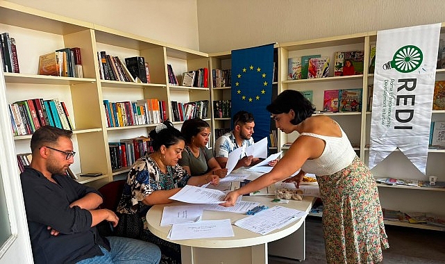 Konak’ta Roman gençlere CV ve kariyer yönetimi eğitimi